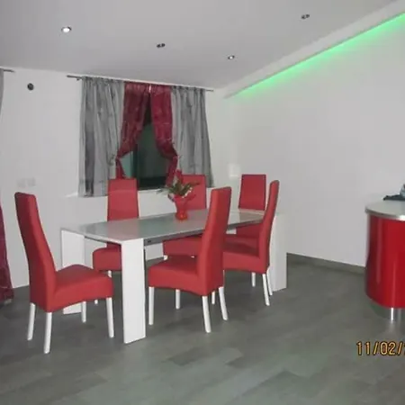 Toni Apartment *